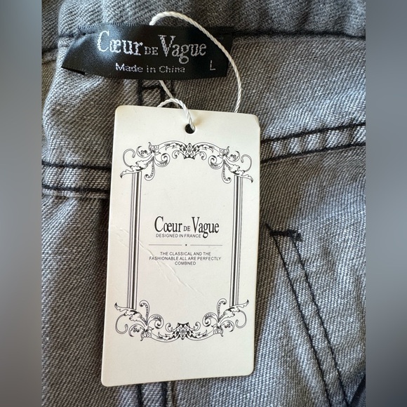 Ladies Distressed Denim Shorts - Picture 3 of 3